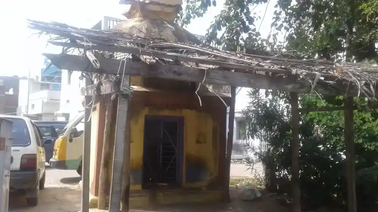 Arulmigu Sowndamman Vinayagar Temples, Edappady - 637102 அருள்மிகு சவுண்டம்மன் மற்றும் விநாயகர் திருக்கோயில், Edappady - 637102, Salem - Ancient Temple Architecture and History Image 3