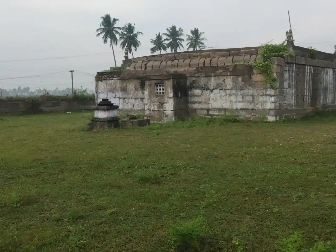 Arulmigu Sowndhararaja Perumal Temple, Kizhappattu - 606208 Arulmigu Sowndhararaja Perumal Temple, Kizhappattu - 606208, Kallakurichi - Ancient Temple Architecture and History Image 6