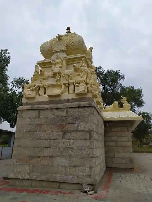 Arulmigu Sowthapuram Mariamman Temple, Veppadai, Kumarapalayam Agraharam - 638183 அருள்மிகு சௌதாபுரம் மாரியம்மன் திருக்கோயில், Veppadai, Kumarapalayam Agraharam - 638183, Namakkal - Ancient Temple Architecture and History Image 3