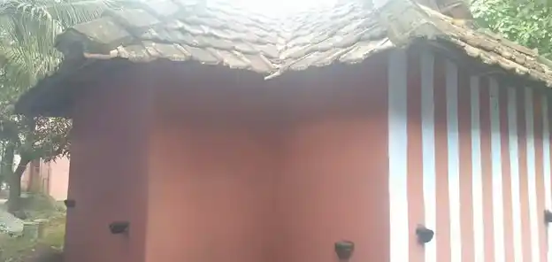 Arulmigu Sree Adhi Narayana Perumal Temple, Sankarankavu, Keralapuram - 629175 அருள்மிகு ஸ்ரீஆதிநாராயணபெருமாள் திருக்கோயில், Sankarankavu, Keralapuram - 629175, Kanyakumari - Ancient Temple Architecture and History Image 5