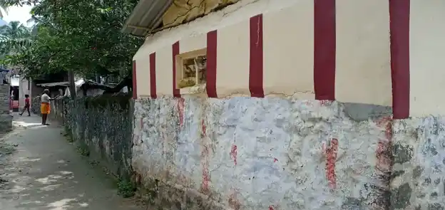 Arulmigu Sree Muppidariamman Temple, Pannulunjeri, Boothapandi - 629852 அருள்மிகு ஸ்ரீமுப்பிடாரியம்மன் திருக்கோயில், Pannulunjeri, Boothapandi - 629852, Kanyakumari - Ancient Temple Architecture and History Image 3