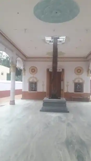 Arulmigu Sreeman Narayanaswamy Temple, Karumbattoor, Thamaraikulam - 629707 அருள்மிகு ஸ்ரீமன் நாராயணசாமி திருக்கோயில், Karumbattoor, Thamaraikulam - 629707, Kanyakumari - Ancient Temple Architecture and History Image 2