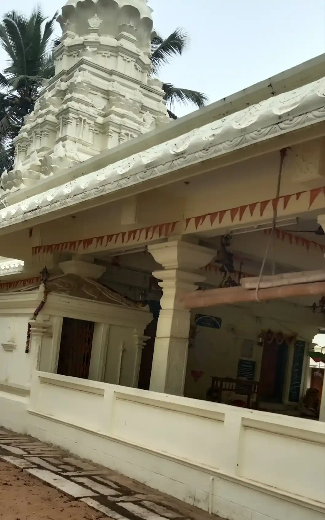 Arulmigu Sreeman Narayanaswamy Temple, Vellamodi, Neendakarai B - 629604 அருள்மிகு ஸ்ரீமன்நாராயணசாமி திருக்கோயில், Vellamodi, Neendakarai B - 629604, Kanyakumari - Ancient Temple Architecture and History Image 2