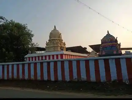 Arulmigu Sreenivasa Perumal Temple, Keelakulam, Veeravanallur - 627426 அருள்மிகு ஸ்ரீநிவாசப்பெருமாள் திருக்கோயில், Keelakulam, வீரவநல்லூர் - 627426, Tirunelveli - Ancient Temple Architecture and History Image 4