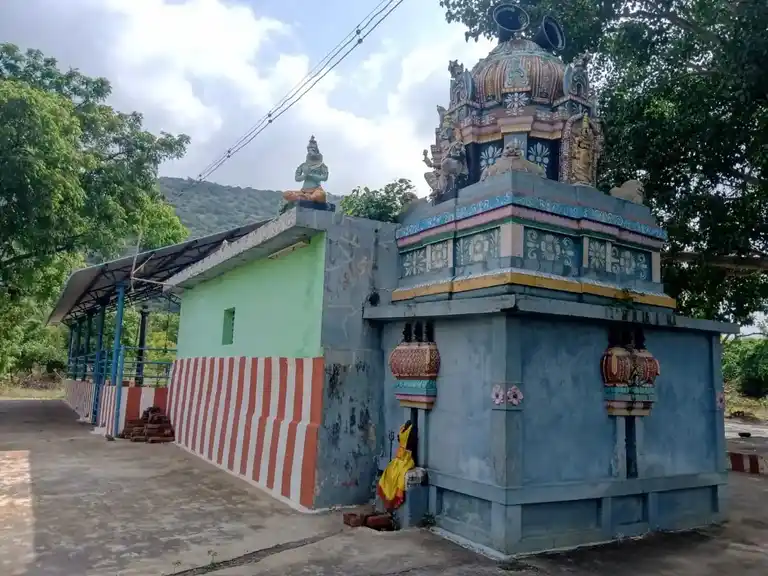 Arulmigu Sreenivasaperumal Temple, Thandagoundampalayam - 636202 அருள்மிகு சீனிவாசபெருமாள் திருக்கோயில், Thandagoundamplayam - 636202, Namakkal - Ancient Temple Architecture and History Image 3