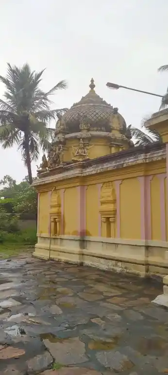 Arulmigu Sreenivasaperumal Temple, Vazhuthalankulam - 601604 அருள்மிகு சீனுவாசப்பெருமாள் திருக்கோயில், Vazhuthalankulam - 601604, Tiruvannamalai - Ancient Temple Architecture and History Image 4