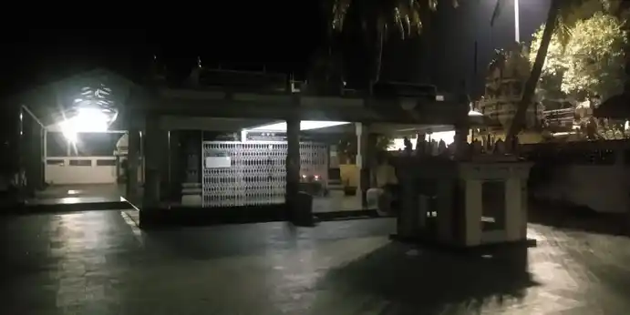 Arulmigu Sri Devi, Boodevi Sameda Srinivasa Perumal Temple, Pommanampalayam - 641010 அருள்மிகு ஸ்ரீதேவி,பூதேவி சமேத சீனிவாசபெருமாள் திருக்கோயில், Pommanampalayam - 641010, Coimbatore - Ancient Temple Architecture and History Image 5