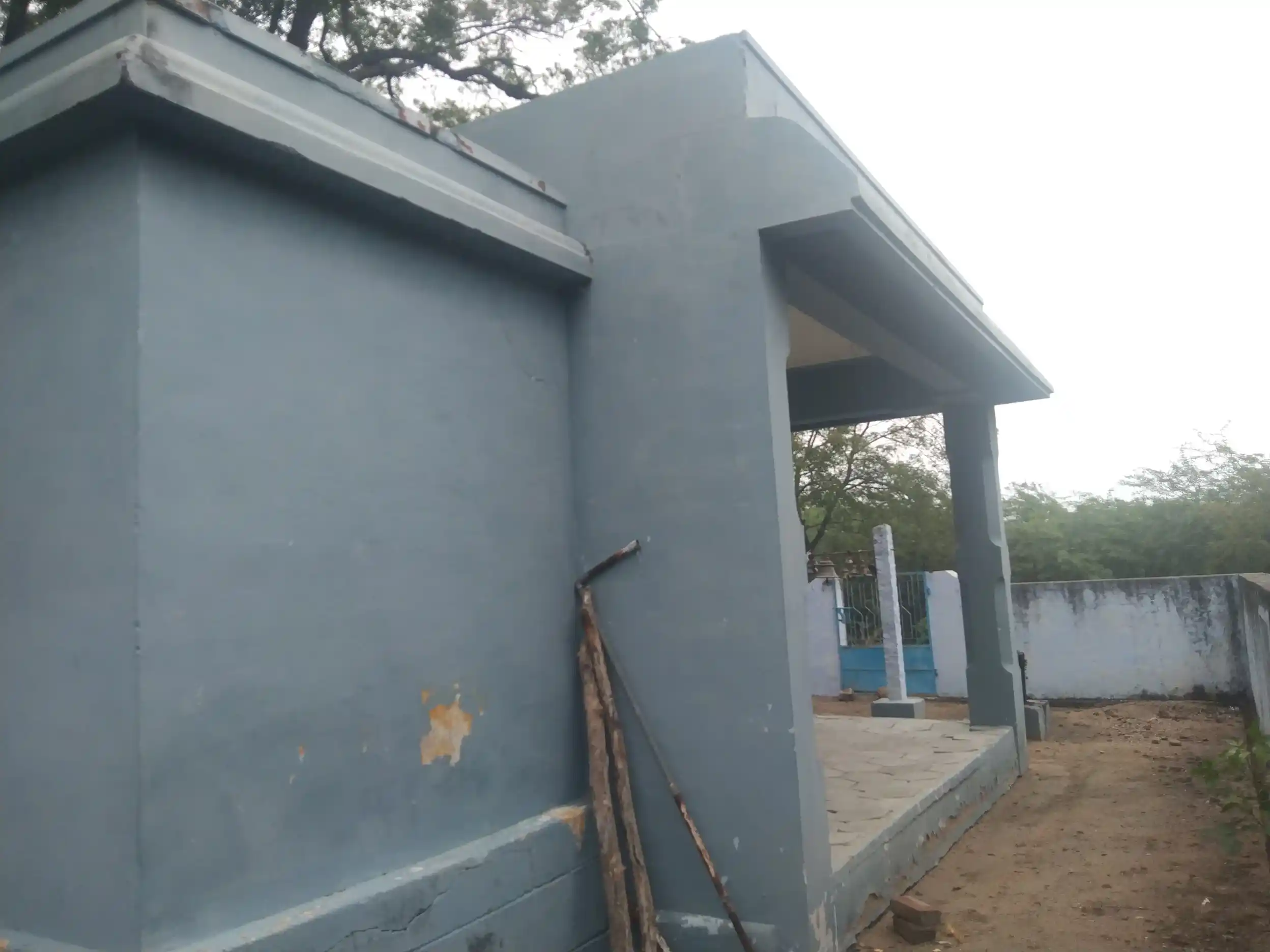 Arulmigu Sri Irullappaswamy Temple, Ammapatti - 626125 அருள்மிகு ஸ்ரீ இருளப்பசுவாமி திருக்கோயில், அம்மாப்பட்டி - 626125, Virudhunagar - Ancient Temple Architecture and History Image 3