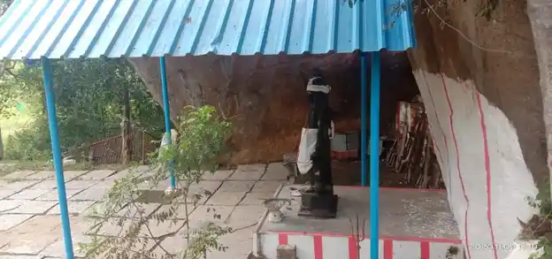 Arulmigu Sri Karungkudi Karupanna Swamy Temple, Sirugudi - 624402 அருள்மிகு ஸ்ரீ கருங்குட்டி கருப்பணசாமி திருக்கோயில், Sirugudi - 624402, Dindigul - Ancient Temple Architecture and History Image 3