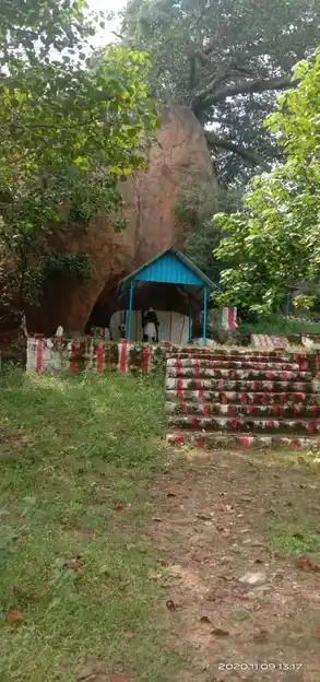 Arulmigu Sri Karungkudi Karupanna Swamy Temple, Sirugudi - 624402 அருள்மிகு ஸ்ரீ கருங்குட்டி கருப்பணசாமி திருக்கோயில், Sirugudi - 624402, Dindigul - Ancient Temple Architecture and History Image 4