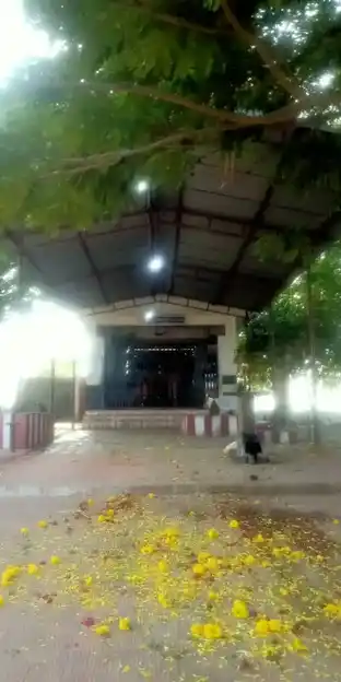 Arulmigu Sri Mundasamy Temple, Village Out Side, Kuppakurichi - 627351 அருள்மிகு ஸ்ரீ முண்டசாமி திருக்கோயில், ஊரின் வடக்கு பகுதியில் அமைந்துள்ளது, குப்பக்குறிச்சி - 627351, Tirunelveli - Ancient Temple Architecture and History Image 3