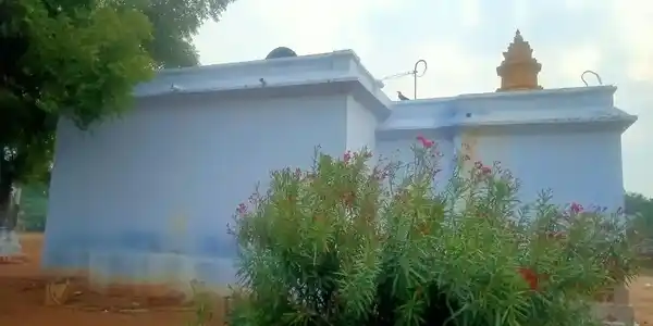 Arulmigu Sri Mutharamman Sudalaimadasamy Temple, Street End, Uthamapandiankulam - 627351 அருள்மிகு ஸ்ரீ முத்தாரம்மன் சுடலைமாடசாமி திருக்கோயில், Street End, Uthamapandiankulam - 627351, Tirunelveli - Ancient Temple Architecture and History Image 4