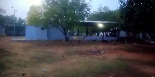 Arulmigu Sri Mutharamman Temple, Village East Side, Burkitmanagar - 627351 அருள்மிகு ஸ்ரீ முத்தாரம்மன் திருக்கோயில், Village East Side, பர்கிட் மாநகர் - 627351, Tirunelveli - Ancient Temple Architecture and History Image 2