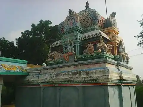 Arulmigu Sri Muthu Venkatachalapathy Thirusamadhi, Emakalapuram - 624304 அருள்மிகு ஸ்ரீமுத்துவெங்கடாசலபதி சுவாமி திருச்சமாதி, எமக்கலாபுரம், திண்டுக்கல் வட்டம் மற்றும் மாவட்டம் சமாதி, Emakalapuram - 624304, Dindigul - Ancient Temple Architecture and History Image 2