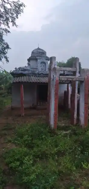 Arulmigu Sri Perumal Temple, Puliyamarathukotai - 624710 அருள்மிகு ஸ்ரீ பெருமாள் திருக்கோயில், புளியமரத்துக்கோட்டை - 624710, Dindigul - Ancient Temple Architecture and History Image 4