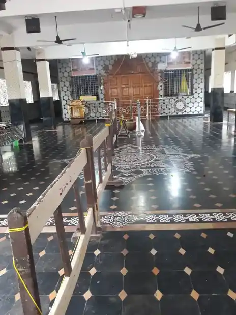 Arulmigu Sri Ragavendra Swamigal Brindavanam, Ayanavaram, Chennai - 600023 அருள்மிகு ஸ்ரீ ராகவேந்திரா சுவாமி, அயனாவரம், சென்னை - 600023, Chennai - Ancient Temple Architecture and History Image 2