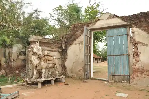 Arulmigu Sri Thareshwarar Temple, Vellur - 621316 அருள்மிகு ஸ்ரீ தரேஸ்வரர் திருக்கோயில், Vellur - 621316, Pudukkottai - Ancient Temple Architecture and History Image 10