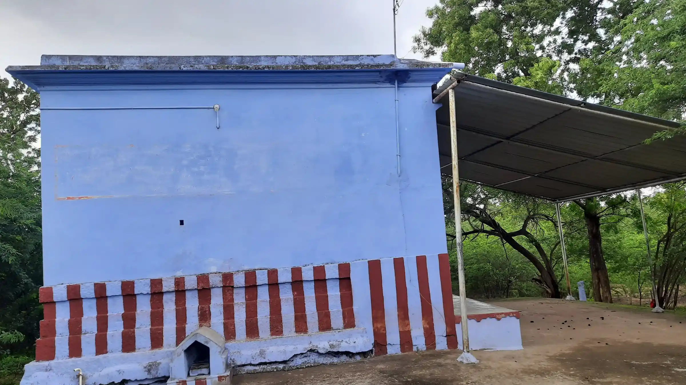 Arulmigu Sri Vandimalaichi Amman Temple, Attalanallur, Attalanallur - 627426 அருள்மிகு ஸ்ரீ வண்டிமலைச்சி அம்மன் திருக்கோயில், அத்தாளநல்லூர், அத்தாளநல்லூர் - 627426, Tirunelveli - Ancient Temple Architecture and History Image 2