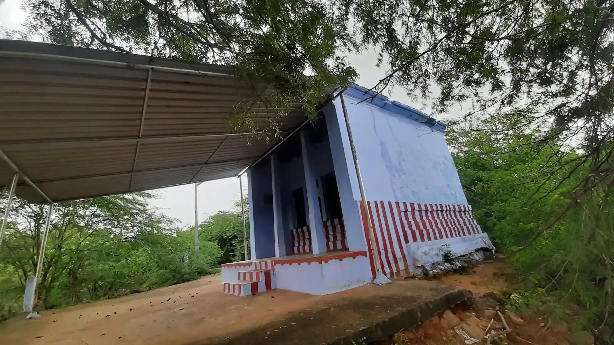 Arulmigu Sri Vandimalaichi Amman Temple, Attalanallur, Attalanallur - 627426 அருள்மிகு ஸ்ரீ வண்டிமலைச்சி அம்மன் திருக்கோயில், அத்தாளநல்லூர், அத்தாளநல்லூர் - 627426, Tirunelveli - Ancient Temple Architecture and History Image 4