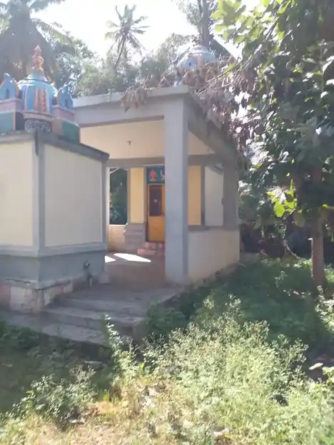 Arulmigu Sri Venkadesaperumal Temple, Kuchanur - 625533 அருள்மிகு ஸ்ரீ வெங்கடேசப் பெருமாள் திருக்கோயில், குச்சனுர் - 625533, Theni - Ancient Temple Architecture and History Image 3