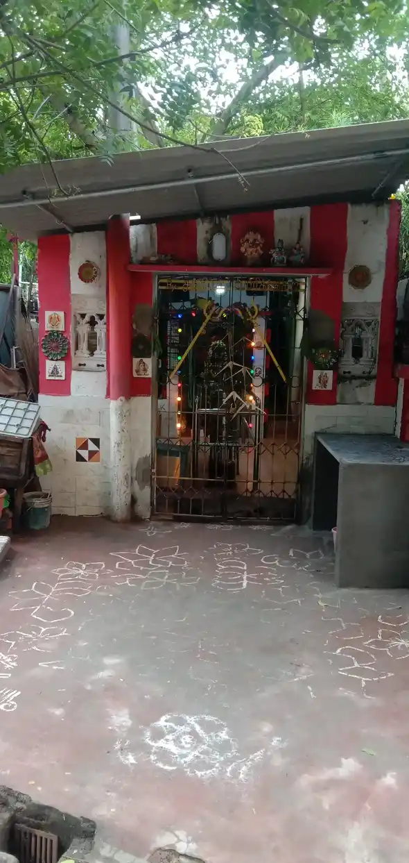 Arulmigu Sridevi Panjali Amman Temple, Alwarpet, Chennai - 600018 அருள்மிகு ஸ்ரீதேவி பாஞ்சாலி கருமாரியம்மன் திருக்கோயில், ஆழ்வார்பேட்டை, சென்னை - 600018, Chennai - Ancient Temple Architecture and History Image 2