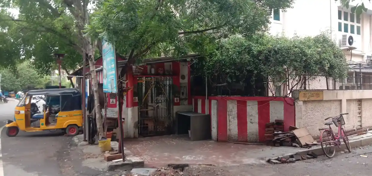 Arulmigu Sridevi Panjali Amman Temple, Alwarpet, Chennai - 600018 அருள்மிகு ஸ்ரீதேவி பாஞ்சாலி கருமாரியம்மன் திருக்கோயில், ஆழ்வார்பேட்டை, சென்னை - 600018, Chennai - Ancient Temple Architecture and History Image 4