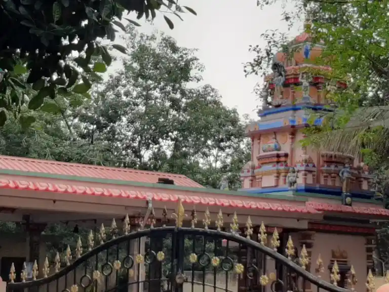 Arulmigu Srikrishnasamy Temple, Attoor, Kollaal - 629162 அருள்மிகு ஸ்ரீகிருஷ்ணசாமி திருக்கோயில், Attoor, Kollaal - 629162, Kanyakumari - Ancient Temple Architecture and History Image 2