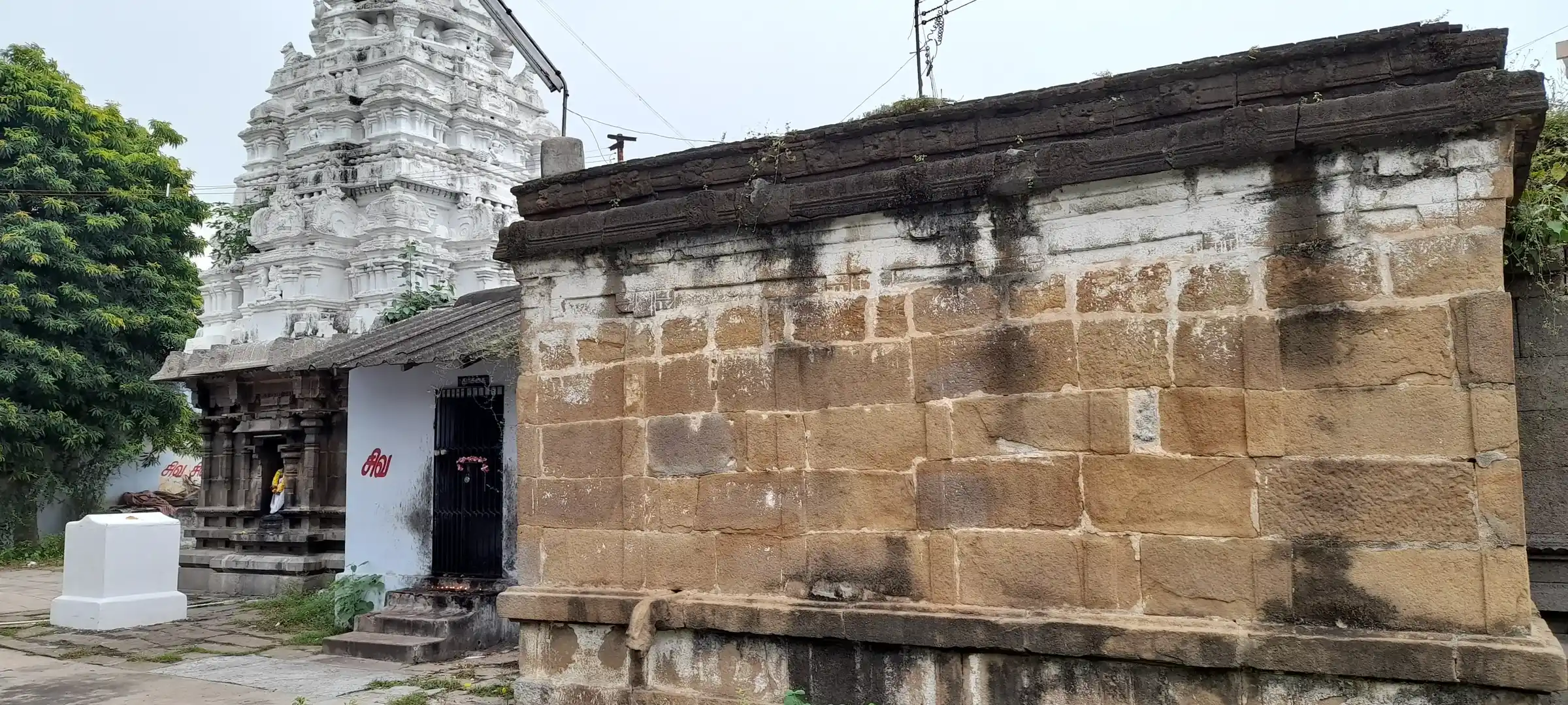 Arulmigu Srimanikandeshwarar Temple, Vishnu Kanchi Police Station, Kancheepuram - 631501 அருள்மிகு ஸ்ரீமணிகண்டீஸ்வரர் திருக்கோயில், Vishnu Kanchi Police Station, Kancheepuram - 631501, Kancheepuram - Ancient Temple Architecture and History Image 2