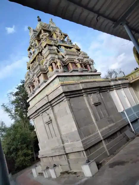 Arulmigu Srinevasaperumal Temple, Near Kathirampatti, Maravadi - 635205 Arulmigu Srinevasaperumal Temple, Near Kathirampatti, Maravadi - 635205, Dharmapuri - Ancient Temple Architecture and History Image 7