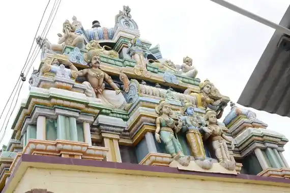 Arulmigu Srinivasa Anjaneyaperumal Temple, Advocate Nagarajan Street Udumalpettai, Udumalpettai - 642126 அருள்மிகு சீனிவாச ஆஞ்சநேய பெருமாள் திருக்கோயில், Advocate Nagarajan Street Udumalpettai, Udumalpettai - 642126, Tiruppur - Ancient Temple Architecture and History Image 9