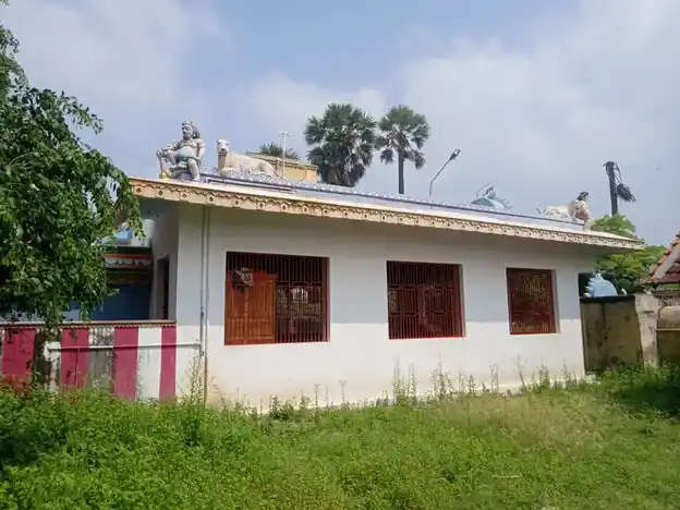 Arulmigu Srinivasa Iyyanar Temple, Melavadiya Kadu - 614703 அருள்மிகு சீனிவாசஅய்யனார் திருக்கோயில், Melavadiya Kadu - 614703, Thiruvarur - Ancient Temple Architecture and History Image 2