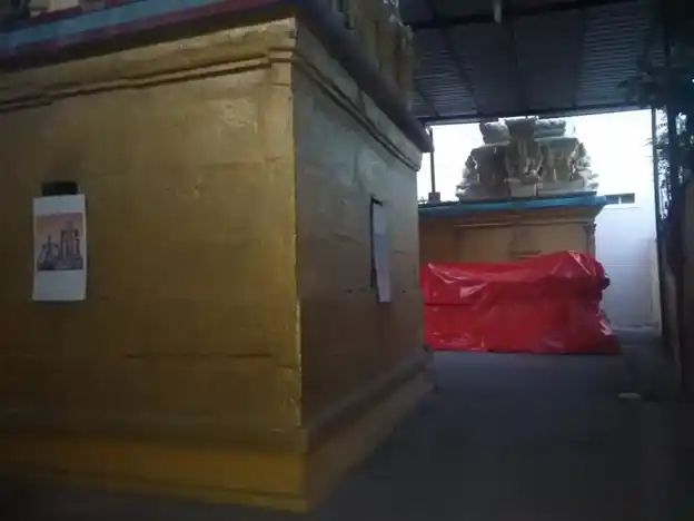 Arulmigu Srinivasa Perumal Temple, Chengalpattu - 603001 அருள்மிகு சீனிவாசப் பெருமாள் திருக்கோயில்,, அண்ணாசாலை - 603001, Chengalpattu - Ancient Temple Architecture and History Image 4