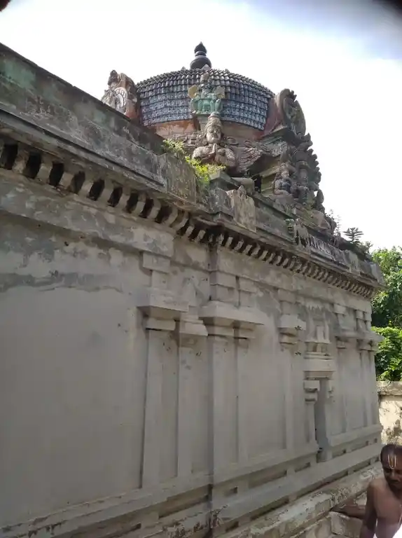 Arulmigu Srinivasa Perumal Temple, Kamparnatham - 614205 அருள்மிகு சீனிவாசப்பெருமாள் திருக்கோயில், கம்பயநத்தம் - 614205, Thanjavur - Ancient Temple Architecture and History Image 5