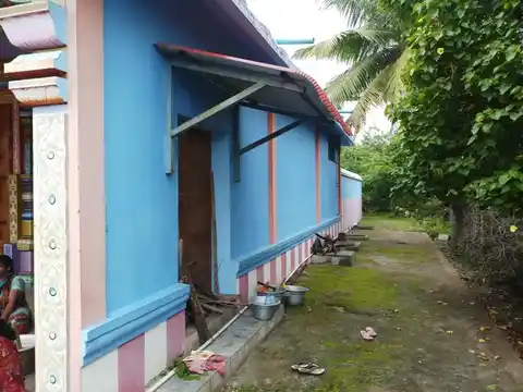 Arulmigu Srinivasa Perumal Temple, Karupur - 613101 அருள்மிகு சீனிவாசப்பெருமாள் திருக்கோயில், கருப்பூர் - 613101, Thanjavur - Ancient Temple Architecture and History Image 6