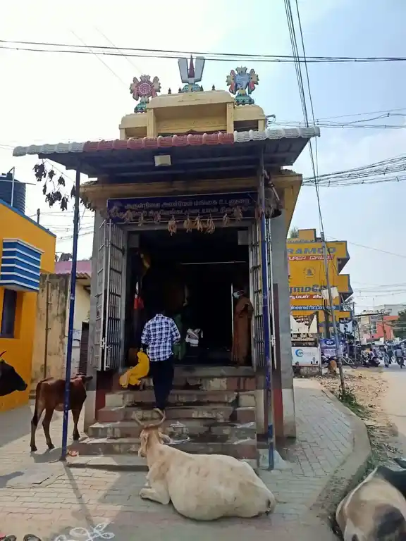 Arulmigu Srinivasa Perumal Temple, Kundrathur - 600069 அருள்மிகு சீனிவாசப்பெருமாள் திருக்கோயில், Kundrathur - 600069, Kancheepuram - Ancient Temple Architecture and History Image 2