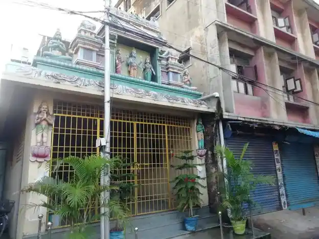 Arulmigu Srinivasa Perumal Temple, Mannadi, Chennai - 600001 அருள்மிகு சீனிவாசப் பெருமாள் திருக்கோயில், மண்ணடி, சென்னை - 600001, Chennai - Ancient Temple Architecture and History Image 2