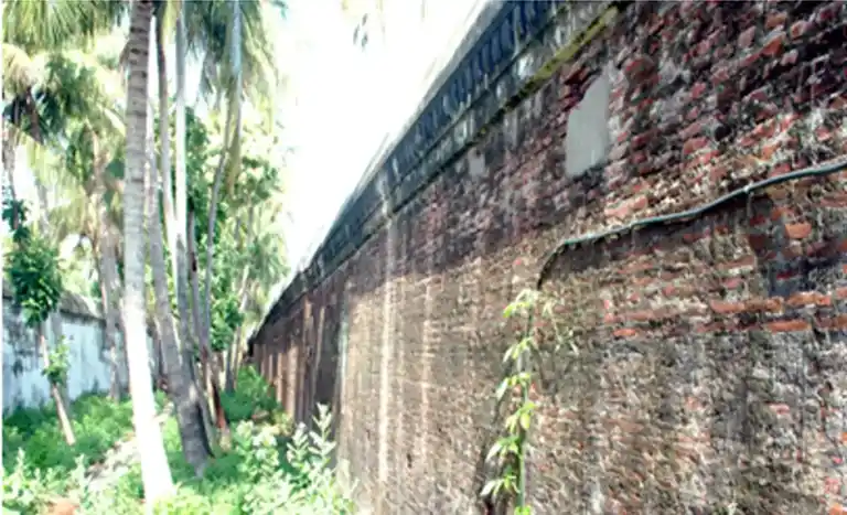 Arulmigu Srinivasa Perumal Temple, Nachiyarkoil, Nachiyarkoil - 612602 அருள்மிகு சீனிவாசப்பெருமாள் திருக்கோயில், நாச்சியார்கோயில், Nachiyarkoil - 612602, Thanjavur - Ancient Temple Architecture and History Image 5