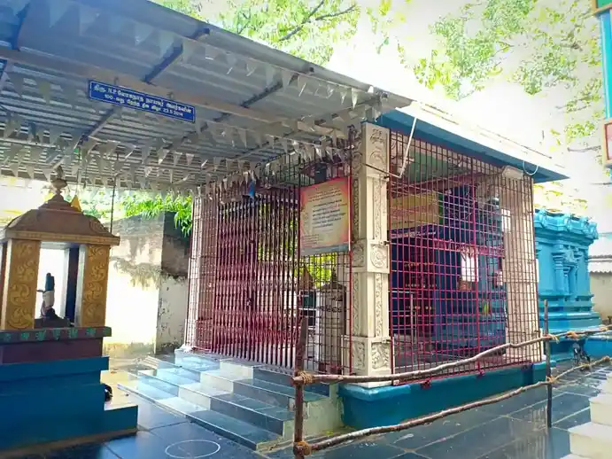 Arulmigu Srinivasa Perumal Temple, Pallavaram, Chennai - 600043 அருள்மிகு சீனிவாசப் பெருமாள் திருக்கோயில், பல்லாவரம், சென்னை - 600043, Chengalpattu - Ancient Temple Architecture and History Image 3