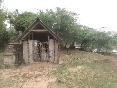 Arulmigu Srinivasa Perumal Temple, Puthankottagam - 614705 அருள்மிகு சீனிவாசபெருமாள் திருக்கோயில், Puthankottagam - 614705, Thiruvarur - Ancient Temple Architecture and History Image 13