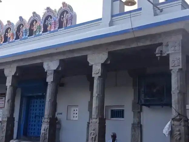 Arulmigu Srinivasa Perumal Temple, Walajah - 632513 அருள்மிகு சீனிவாசப்பெருமாள் திருக்கோயில், வாலாஜா - 632513, Ranipet - Ancient Temple Architecture and History Image 2