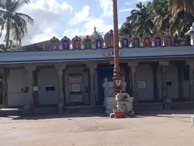 Arulmigu Srinivasa Perumal Temple, Walajah - 632513 அருள்மிகு சீனிவாசப்பெருமாள் திருக்கோயில், வாலாஜா - 632513, Ranipet - Ancient Temple Architecture and History Image 3