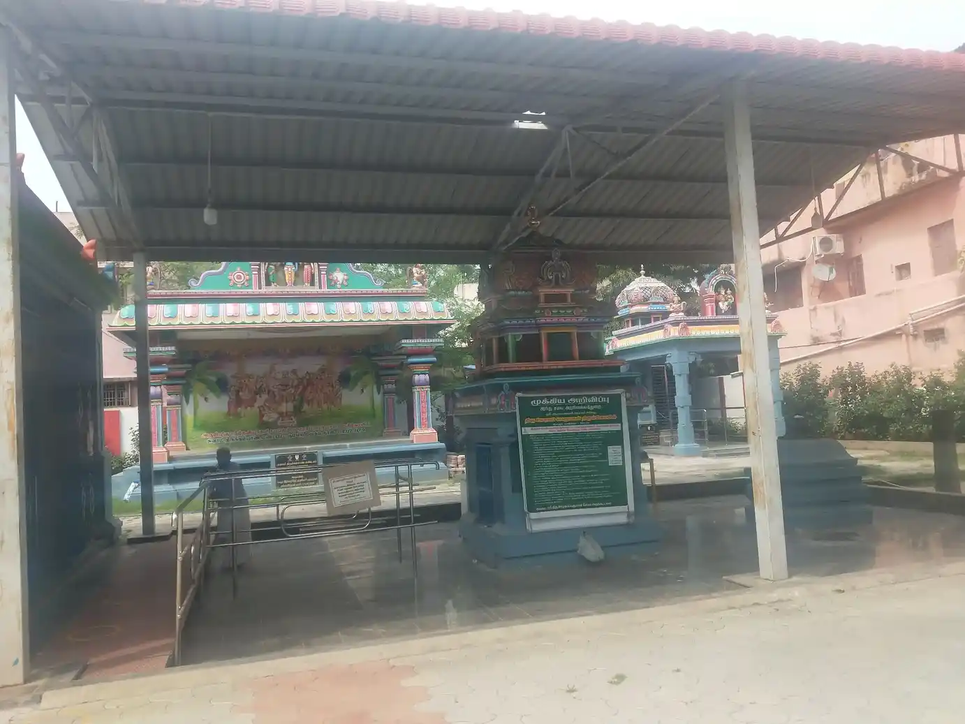 Arulmigu Srinivasa Perumal Thiruvuraga Perumal Temple, Porur, Chennai - 600116