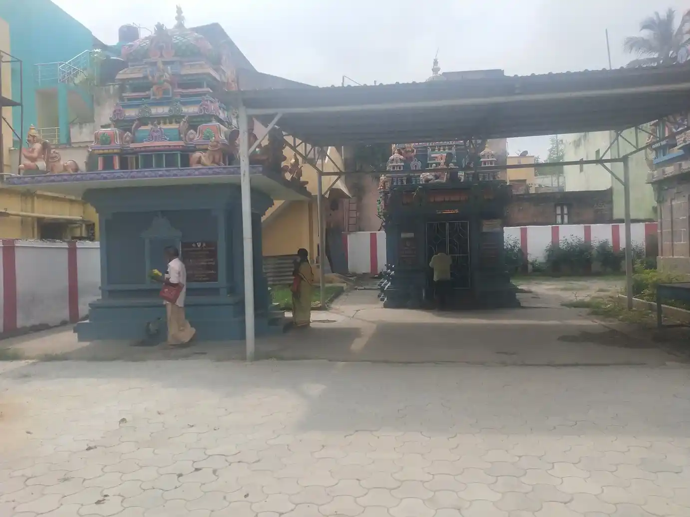 Arulmigu Srinivasa Perumal Thiruvuraga Perumal Temple, Porur, Chennai - 600116 அருள்மிகு சீனிவாசப் பெருமாள் எ திருவூரகப் பெருமாள் திருக்கோயில், போரூர், சென்னை - 600116, Chennai - Ancient Temple Architecture and History Image 2