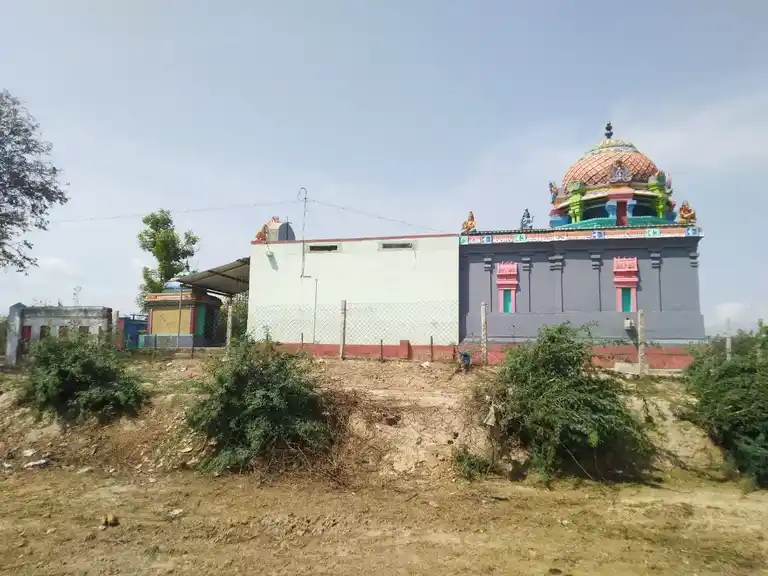 Arulmigu Srinivasaparumal Temple, Umbalacheri - 614711 அருள்மிகு சீனிவாசப்பெருமாள் திருக்கோயில், Umbalacheri - 614711, Nagapattinam - Ancient Temple Architecture and History Image 2