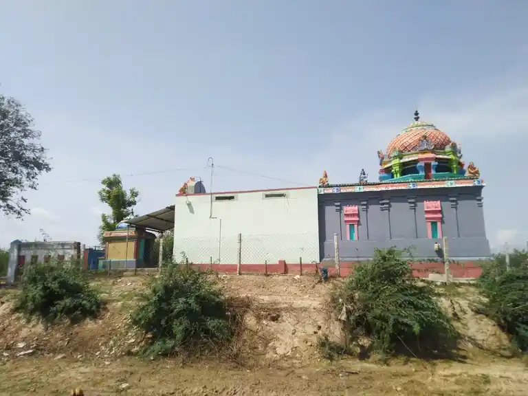 Arulmigu Srinivasaparumal Temple, Umbalacheri - 614711 அருள்மிகு சீனிவாசப்பெருமாள் திருக்கோயில், Umbalacheri - 614711, Nagapattinam - Ancient Temple Architecture and History Image 3