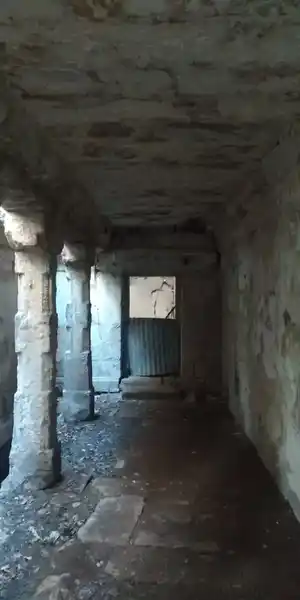 Arulmigu Srinivasaperumal Temple, Agasthiyar Theertham - 623532 அருள்மிகு ஸ்ரீனிவாசப்பெருமாள் திருக்கோயில், அகஸ்தியர்தீர்த்தம் - 623532, Ramanathapuram - Ancient Temple Architecture and History Image 5