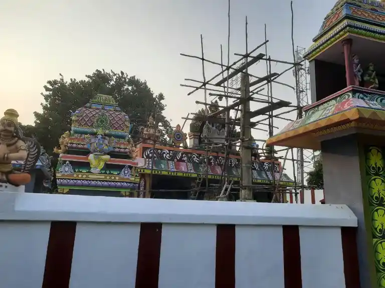 Arulmigu Srinivasaperumal Temple, Centre Of The Village, Orakkadu - 600067 அருள்மிகு சீனிவாசப்பெருமாள் திருக்கோயில், Centre Of The Village, Orakkadu - 600067, Tiruvallur - Ancient Temple Architecture and History Image 4