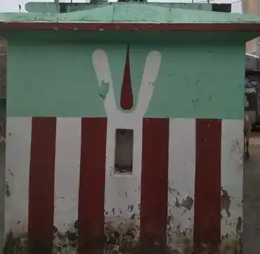 Arulmigu Srinivasaperumal Temple, Inside The Village, Aranvoyal - 602001 அருள்மிகு சீனிவாசப்பெருமாள் திருக்கோயில், Inside The Village, Aranvoyal - 602001, Tiruvallur - Ancient Temple Architecture and History Image 2