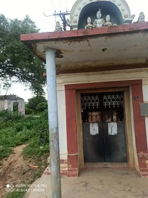 Arulmigu Srinivasaperumal Temple, Inside The Village, Kalyanakuppam - 602001
