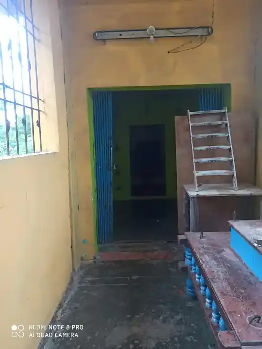 Arulmigu Srinivasaperumal Temple, Inside The Villagekarani Colony, Karani Colony - 602001 Arulmigu Srinivasaperumal Temple, Inside The Villagekarani Colony, Karani Colony - 602001, Tiruvallur - Ancient Temple Architecture and History Image 4